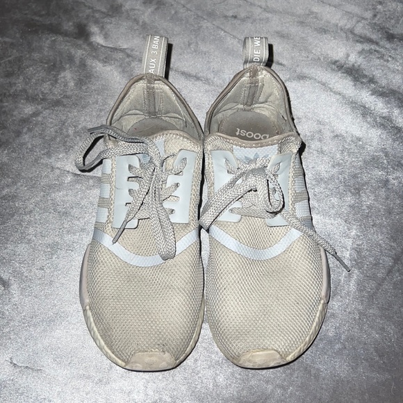 Adidas NMD R1 - Picture 2 of 10